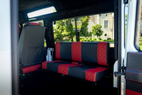 Helderburg’s Classic Defender Restomod Costs 2.5 Times More Than A New Octa