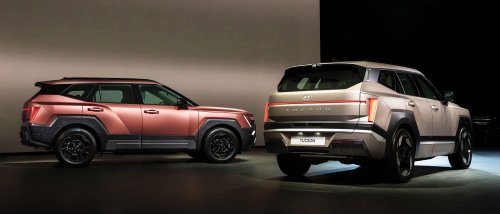 Hyundai’s New Tucson Remembers How You Got Into That Tight Parking Bay, And Reverses Itself Out