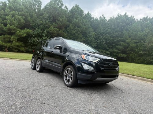 This Six-Wheeled Ford EcoSport Is A Monument To Questionable Decisions