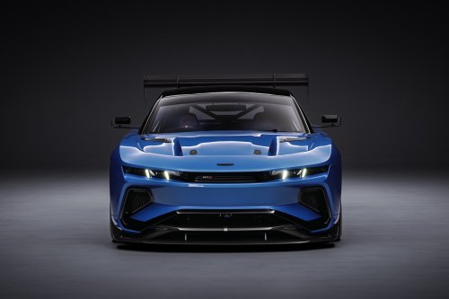 Chevy, The Jensen Interceptor Is Back With A 960 HP Chevy Bang And A Seriously Big Wing