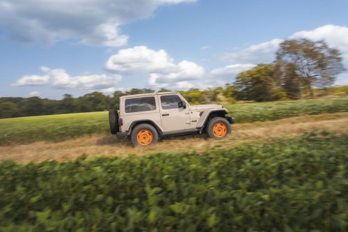 Jeep Wrangler JL-2A Looks Back At The World War II Era