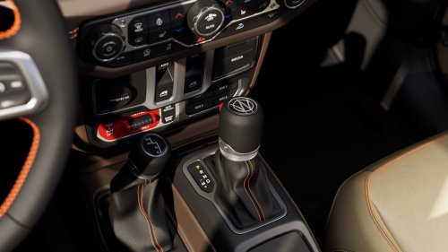 Jeep Wrangler JL-2A Looks Back At The World War II Era
