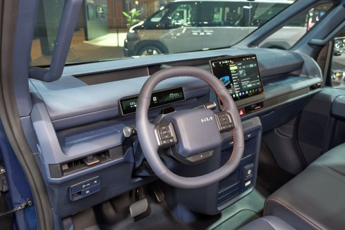 Kia Makes Regular Vans Feel Outdated With New PV7