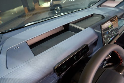 Kia Makes Regular Vans Feel Outdated With New PV7