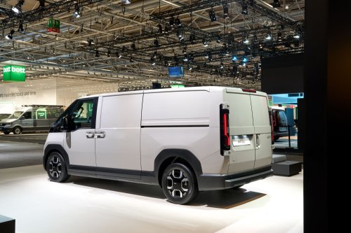 Kia Makes Regular Vans Feel Outdated With New PV7