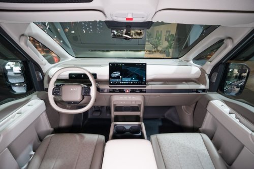 Kia Makes Regular Vans Feel Outdated With New PV7