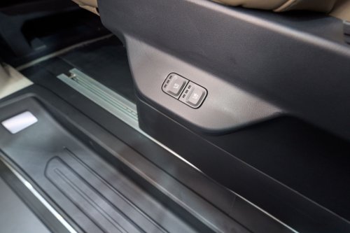 Kia Makes Regular Vans Feel Outdated With New PV7