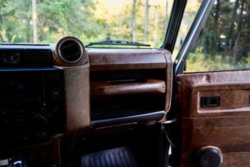 With Two Extra Wheels, This Defender Is Ready To Tackle Anything