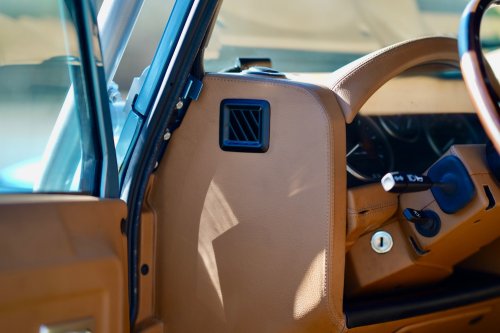 This Osprey Land Rover Defender Is Hiding An American V8 Punch