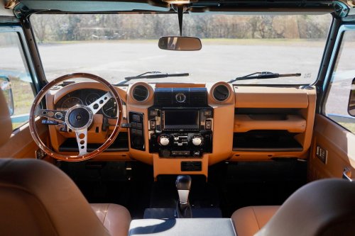 This Osprey Land Rover Defender Is Hiding An American V8 Punch