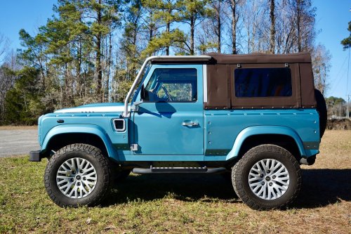 This Osprey Land Rover Defender Is Hiding An American V8 Punch