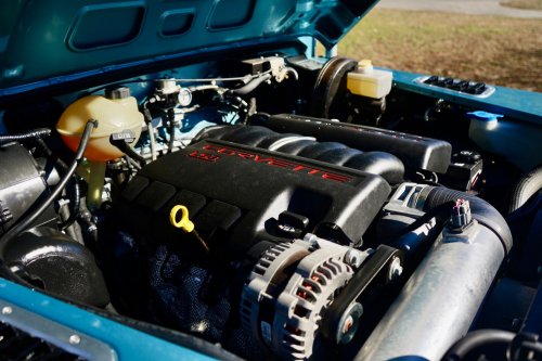 This Osprey Land Rover Defender Is Hiding An American V8 Punch
