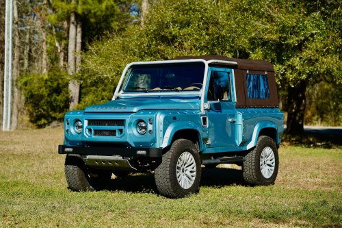 This Osprey Land Rover Defender Is Hiding An American V8 Punch
