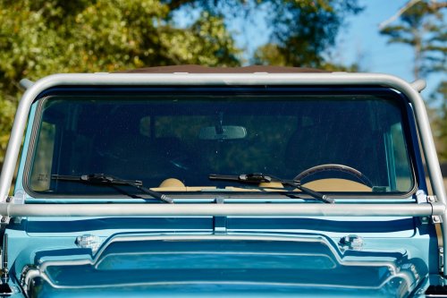 This Osprey Land Rover Defender Is Hiding An American V8 Punch