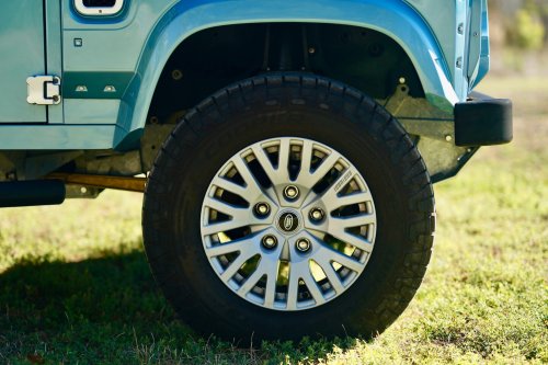 This Osprey Land Rover Defender Is Hiding An American V8 Punch