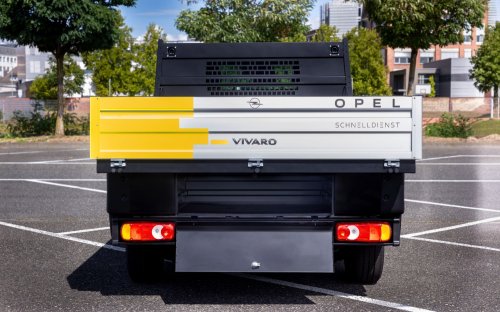 Stellantis Has A New Manual Turbodiesel Truck But It’s Not What You Think