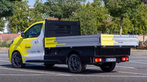 Stellantis Has A New Manual Turbodiesel Truck But It’s Not What You Think
