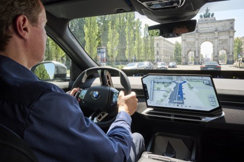 BMW’s New 3D Maps Show You What The Car Sees While It Drives