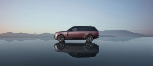 The Electric Range Rover Costs $25,000 More Than The Gas One And Tows A Ton Less