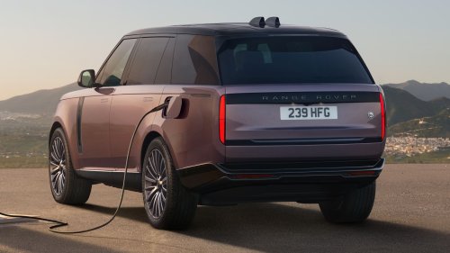 Range Rover, Rover, The Electric Range Rover Costs $25,000 More Than The Gas One And Tows A Ton Less