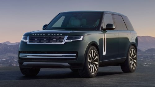 The Electric Range Rover Costs $25,000 More Than The Gas One And Tows A Ton Less