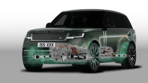 The Electric Range Rover Costs $25,000 More Than The Gas One And Tows A Ton Less