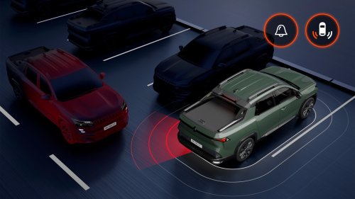 Renault’s Sensible New Truck Says It Rides Like An SUV