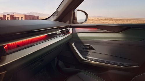 Renault’s Sensible New Truck Says It Rides Like An SUV