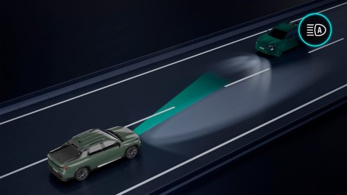 Renault’s Sensible New Truck Says It Rides Like An SUV
