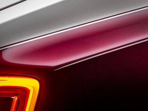 One-Off Rolls-Royce Phantom Hummingbird Is The First To Use Abalone Shells