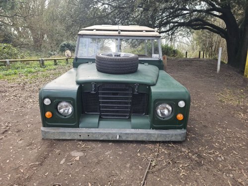 The World’s Lowest Land Rover Hides An Air-Cooled Secret Underneath