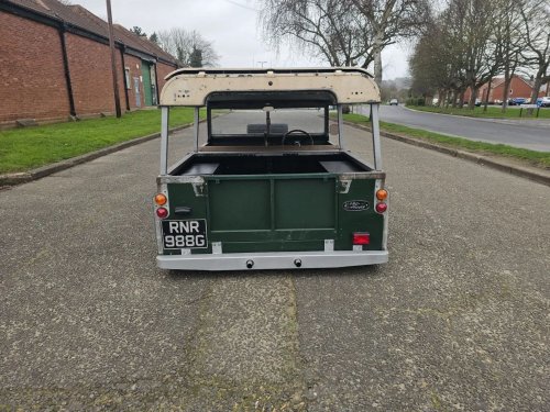 The World’s Lowest Land Rover Hides An Air-Cooled Secret Underneath