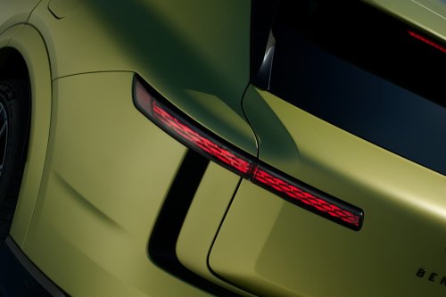 Bentley Torcal Arrives With 876 HP And 375 Miles Of Range