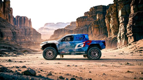 Toyota, Toyota Hilux, Wild Toyota GR Hilux Will Tackle Dakar Without A Single Drop Of Gasoline