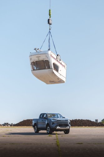 Toyota, Toyota Hilux, Toyota Crushed The Hilux BEV With A Caravan Because Internet Nostalgia Demanded It