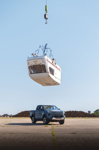 Toyota, Toyota Hilux, Toyota Crushed The Hilux BEV With A Caravan Because Internet Nostalgia Demanded It