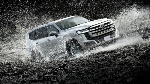 Toyota Land Cruiser 300 Loses Gas Engine, Gains A Flashy Modellista Bodykit