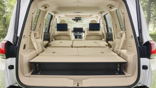 Toyota Land Cruiser 300 Loses Gas Engine, Gains A Flashy Modellista Bodykit