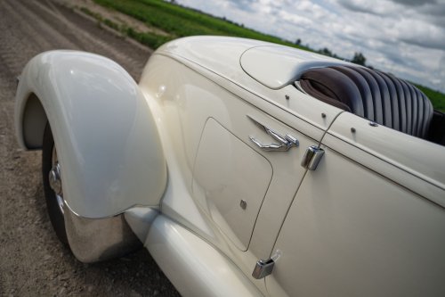 America’s Prettiest Speedster Is Heading To Auction