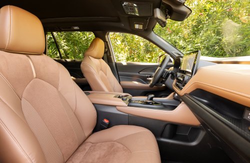 Posers Rejoice! There’s A Slightly More Rugged Toyota Grand Highlander
