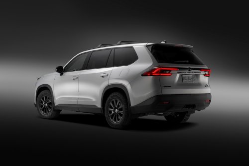 Posers Rejoice! There’s A Slightly More Rugged Toyota Grand Highlander