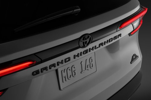 Posers Rejoice! There’s A Slightly More Rugged Toyota Grand Highlander