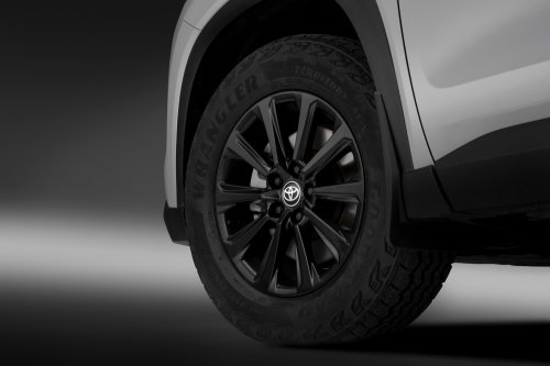 Posers Rejoice! There’s A Slightly More Rugged Toyota Grand Highlander