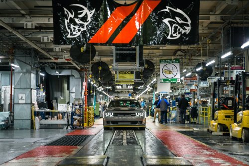 Stellantis, Unifor Inches Closer To Stellantis Strike As Vote Scheduled For Mid-October