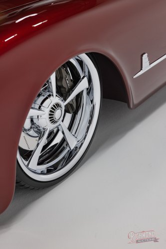 This Corvette’s Engine Makes The Dodge Viper’s 8.4-Liter V10 Look Small