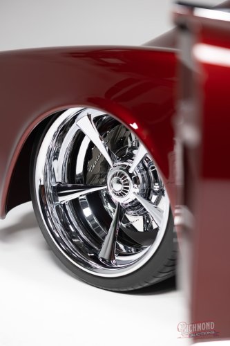 This Corvette’s Engine Makes The Dodge Viper’s 8.4-Liter V10 Look Small