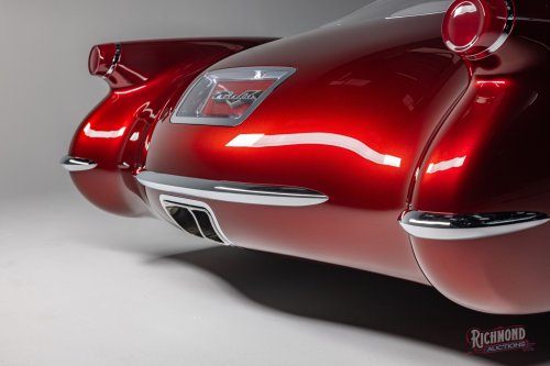 This Corvette’s Engine Makes The Dodge Viper’s 8.4-Liter V10 Look Small
