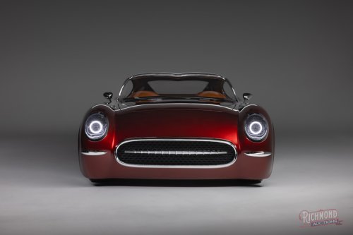 This Corvette’s Engine Makes The Dodge Viper’s 8.4-Liter V10 Look Small