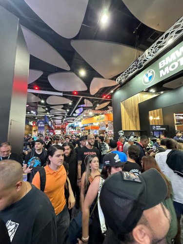 RCB Tiba di Amerika Selatan