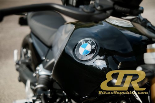 Tunggang Uji &amp; Ulasan BMW R 12 nineT (2025)